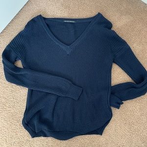 Brandy Melville sweater